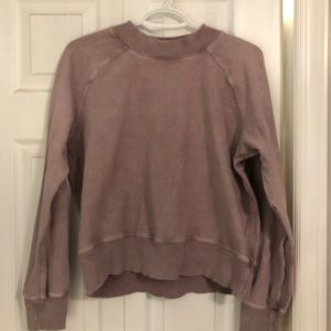 Lululemon Ready to Roll Crew